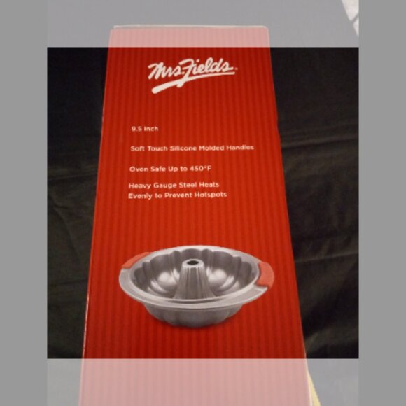 Mrs. Fields Fluted Cake Pans 2 Piece Premium 9.5" Bakeware - Picture 5 of 5
